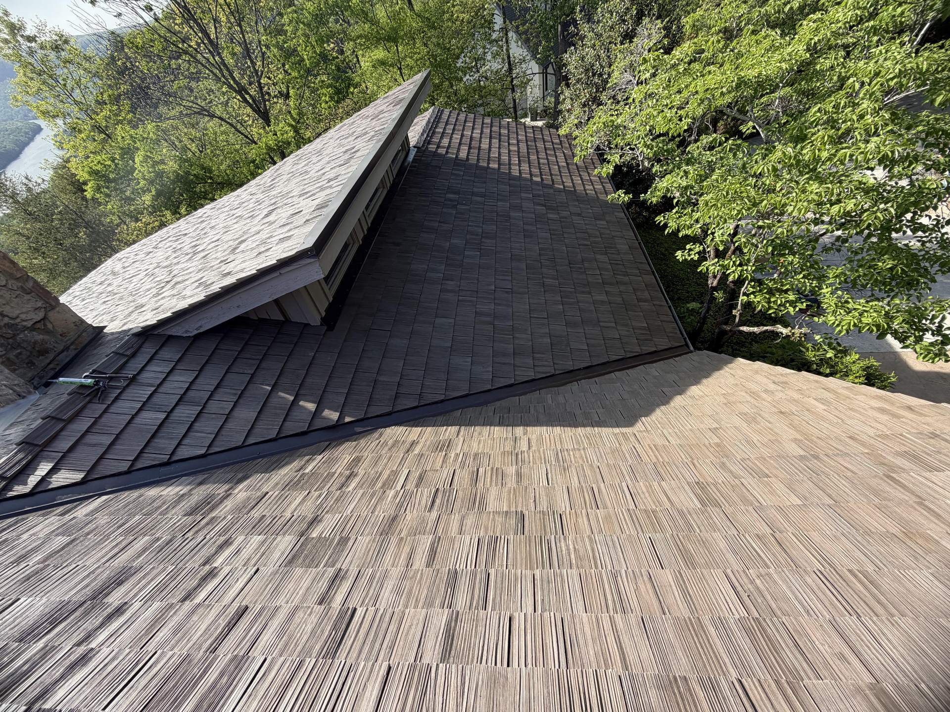 Finished cedar shake roof by HB Contracting overlooking the wooded ridges near Chattanooga, TN